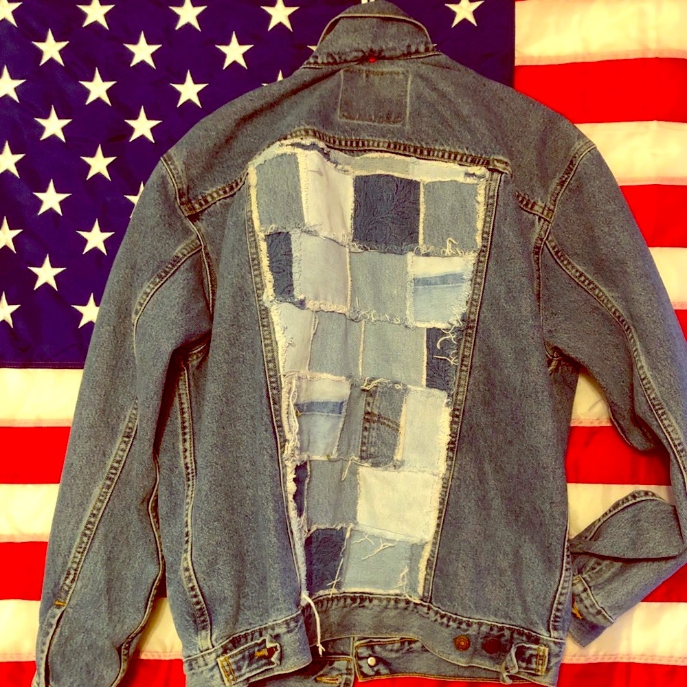 Rare Levi’s  jean Jacket - Picture 4 of 4